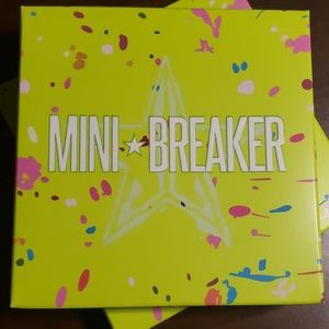 Mini Breaker Eyeshadow Palette | JSC
